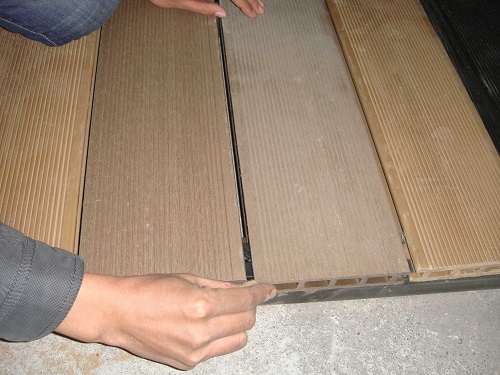 How to replace the broken composite decking board