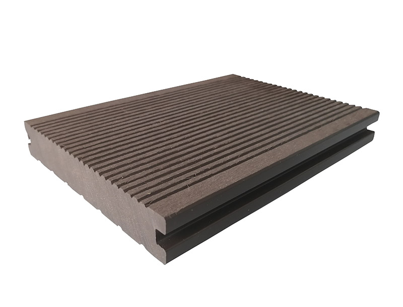 How to choose composite decking?