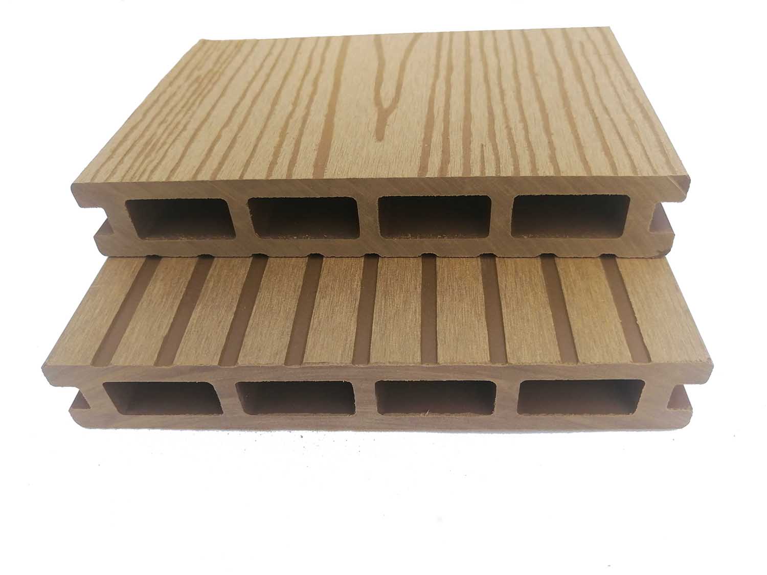How to choose composite decking?