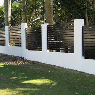 Composite fence become a beautiful landscape in the city