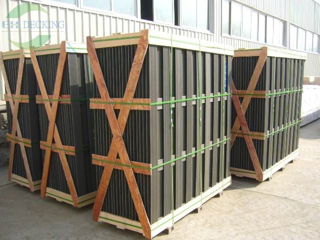 Composite Aluminum Privacy Fence EHAPF145